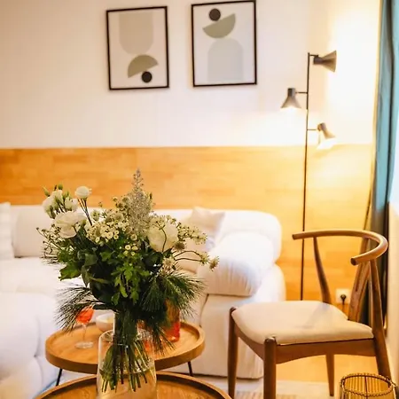 La Casa Valens - Petanque, Convivial & Atypique Apartment Caen