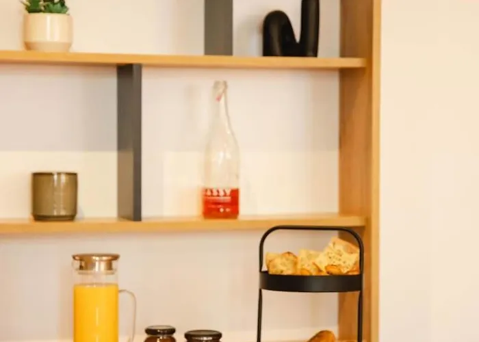 La Casa Valens - Petanque, Convivial & Atypique דירה קאין